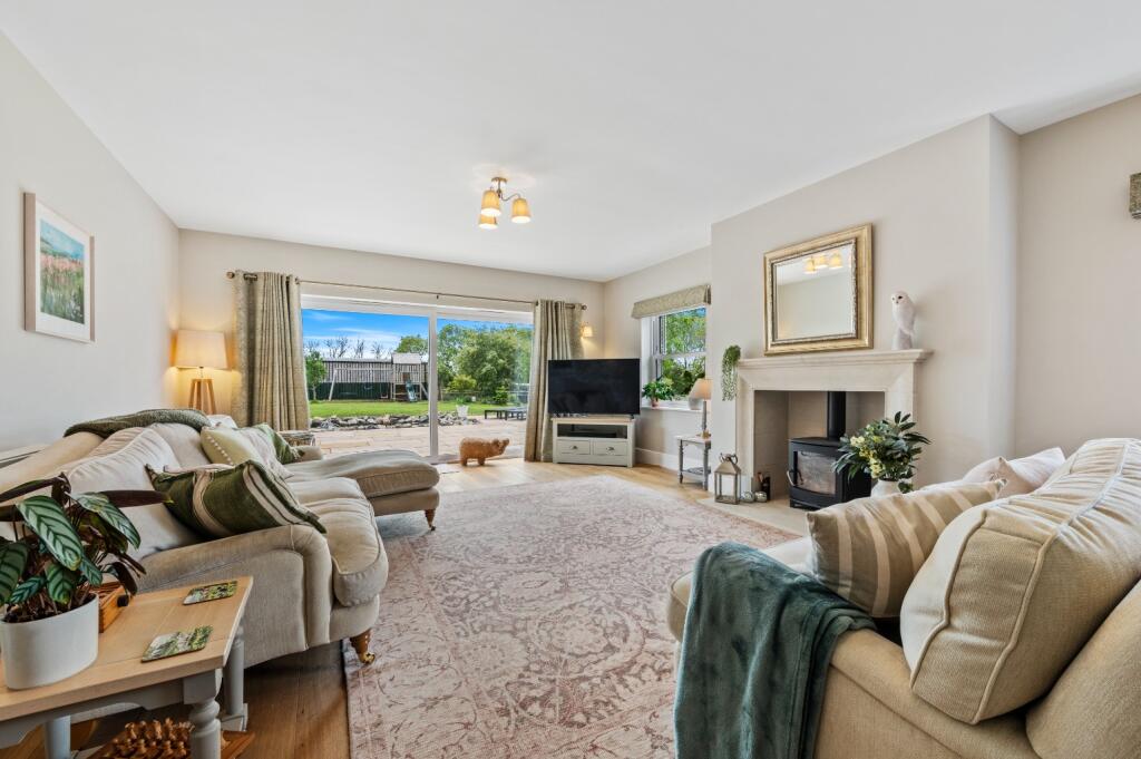 House in Westhay, Meare - View 5