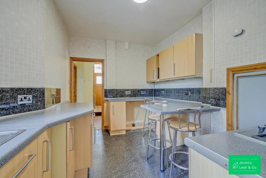 Apartment in London - View 5