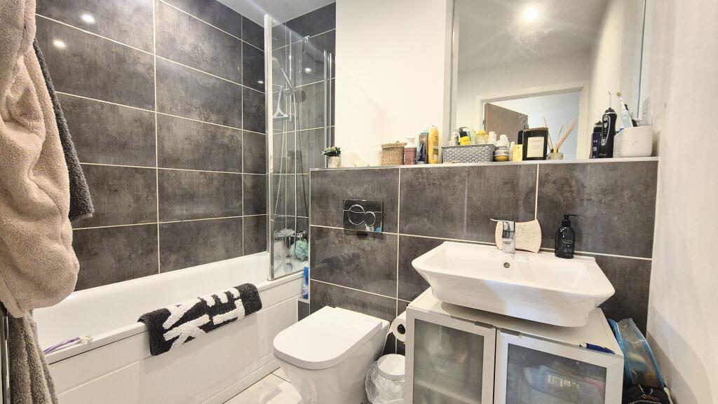 Apartment in Bristol - More
