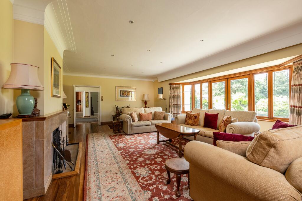 House in Redhill - View 4