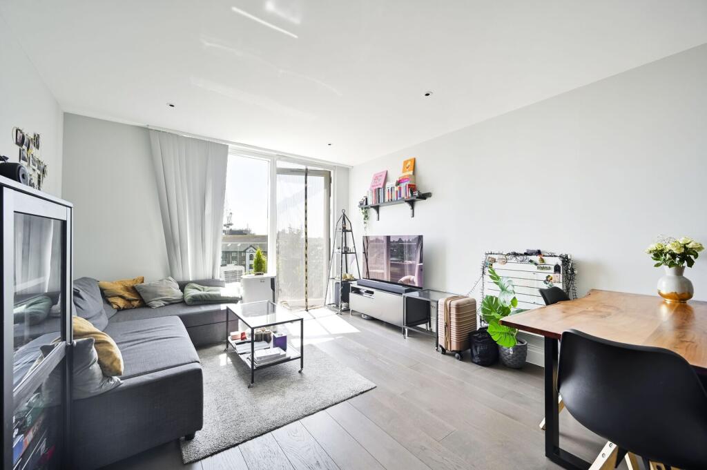 Main image of property: Hamond Court, Kingston, Kingston Upon Thames, KT2