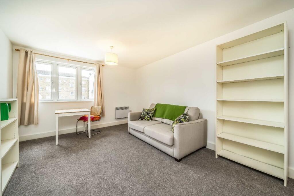 Apartment in London - View 5