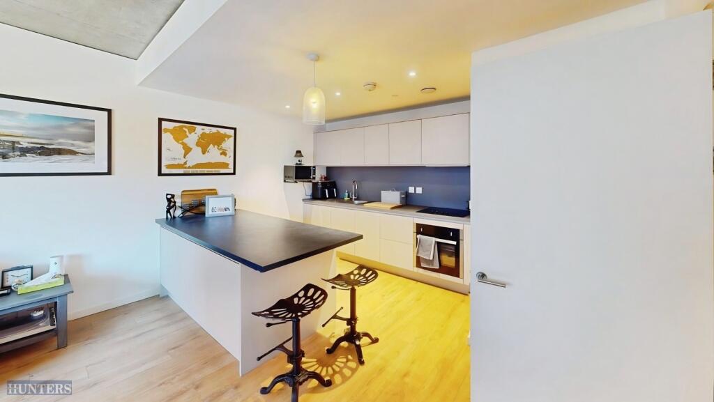 Apartment in Newcastle upon Tyne - View 4