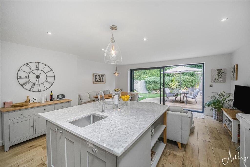 House in Swansea - View 4