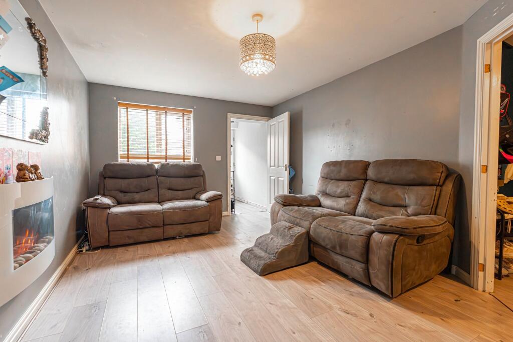 House in Newport, The Boulevards, Tredegar Park - View 3