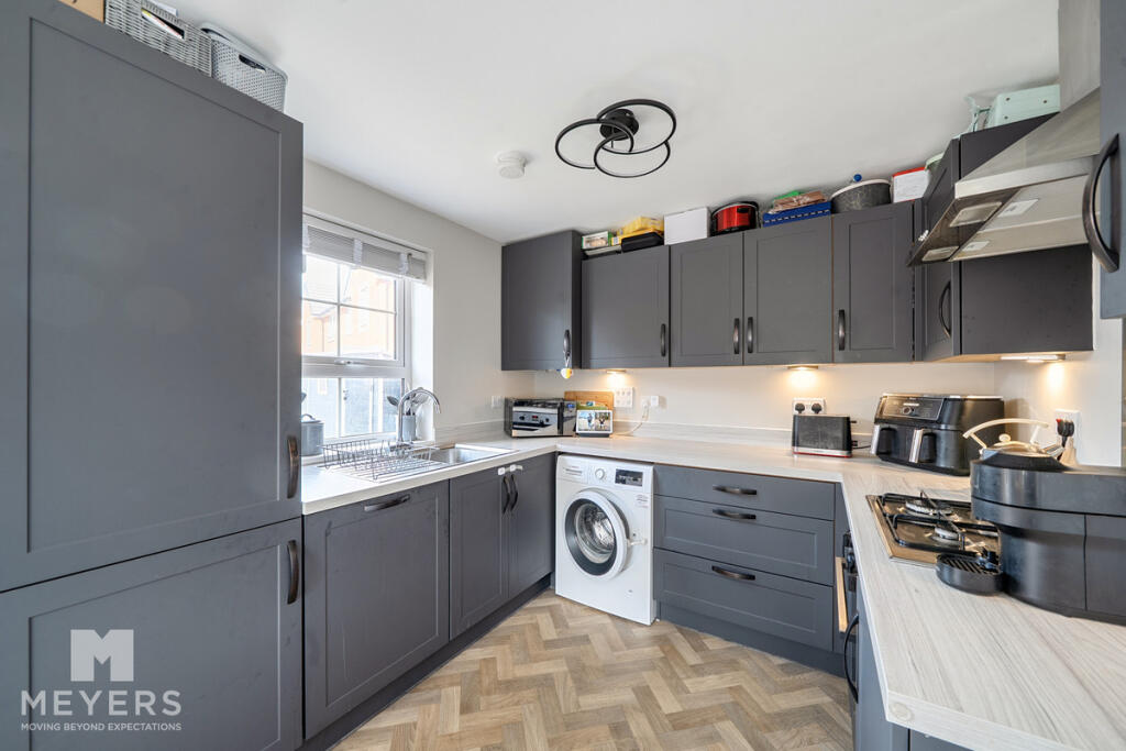 House in Wimborne Minster, Quarter Jack Park, St Johns - View 5