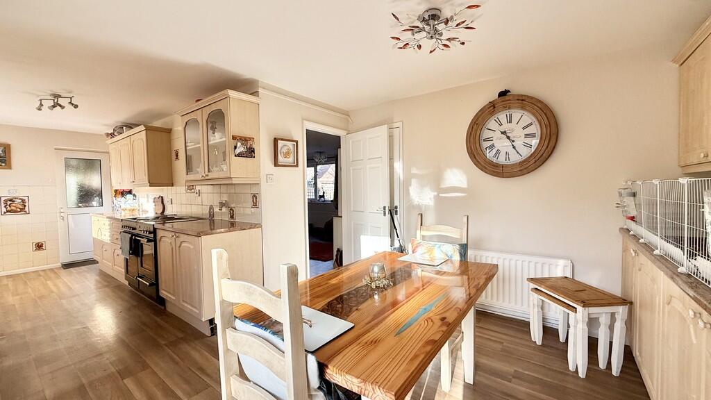 Clay Close, Dilton Marsh photo 2
