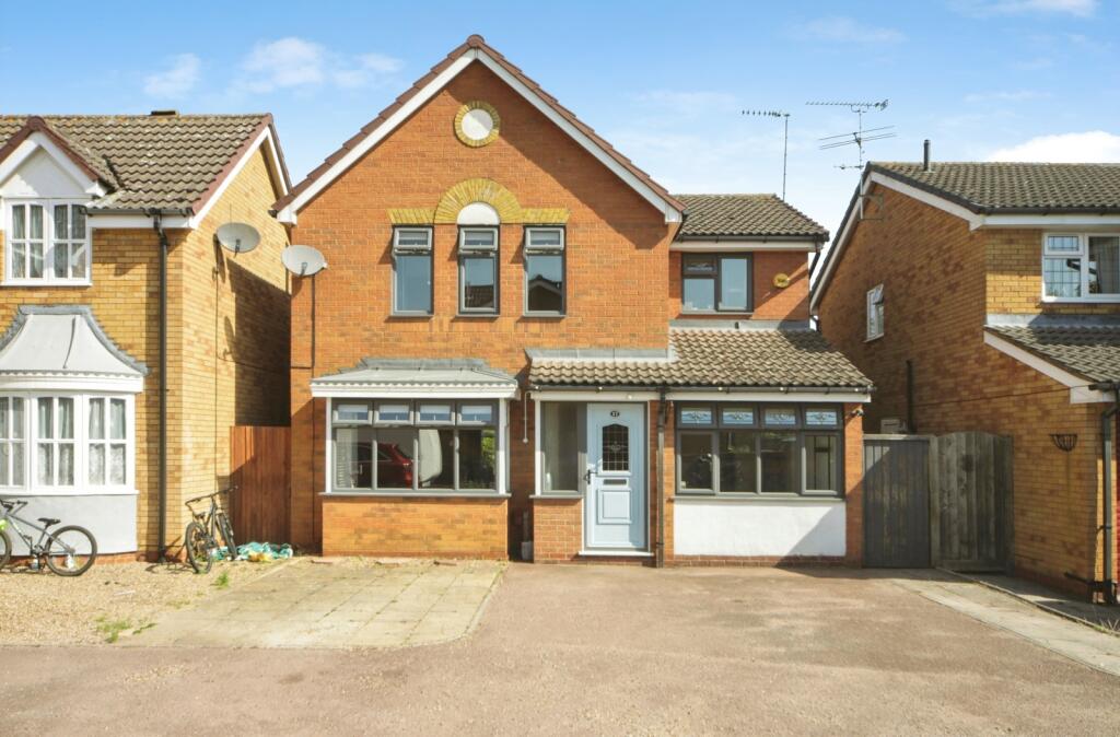 Main image of property: Deben Valley Drive, Kesgrave, Ipswich, Suffolk, IP5