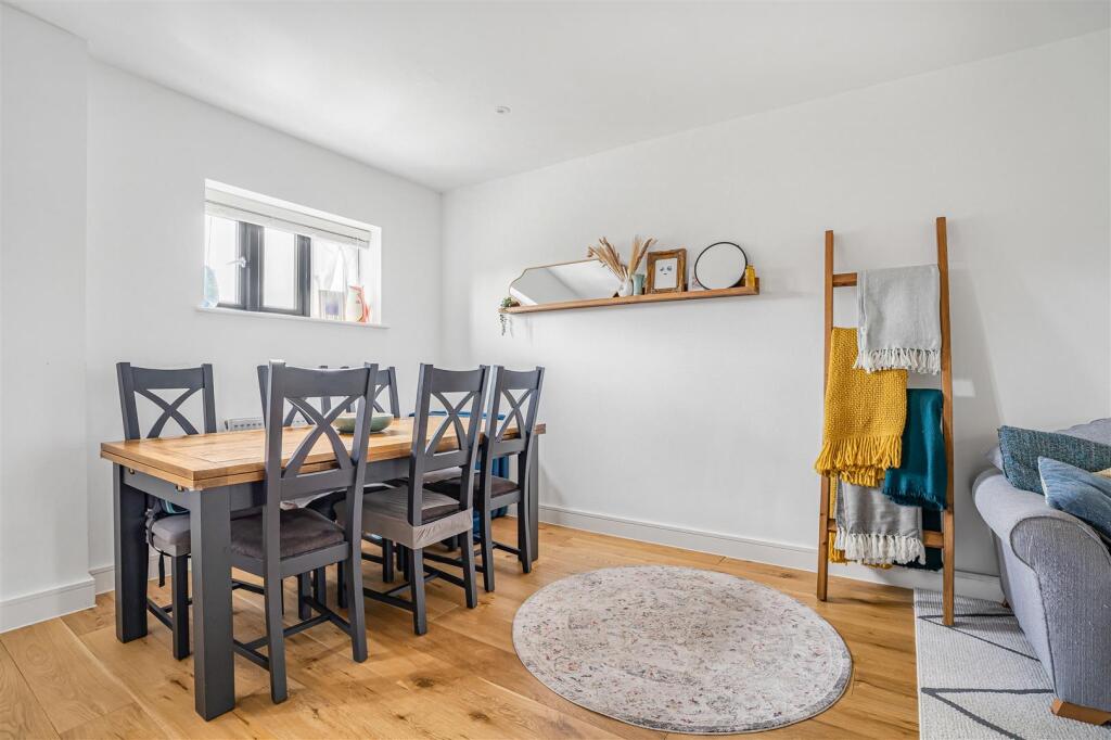 House in Ware, Kings Hill - View 5