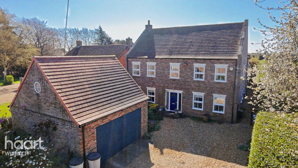 4-bed detached on Barton Road, Wisbech, £650,000