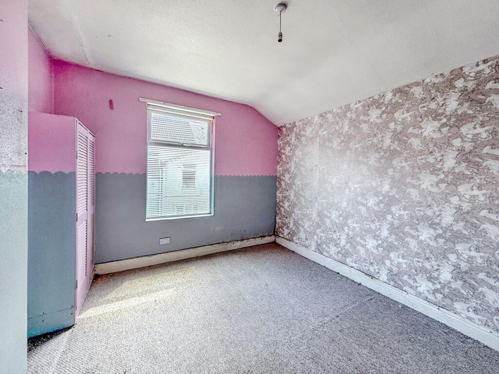 House in Hull, Kingston upon Hull - More