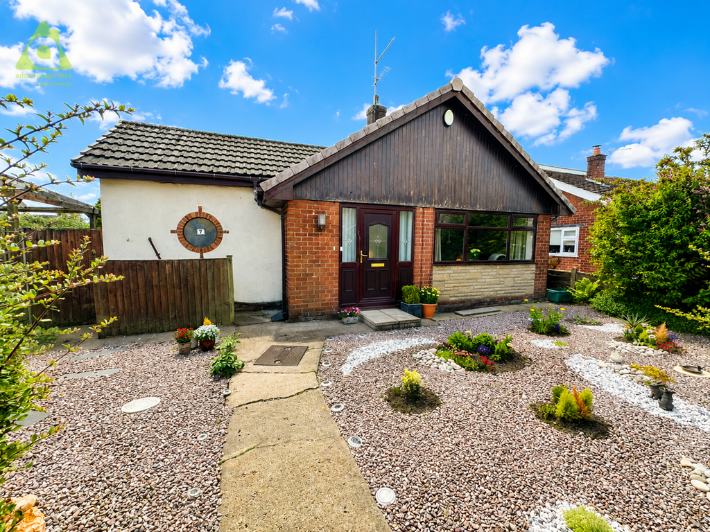 Main image of property: Rayden Crescent, Westhoughton, BL5 2ES