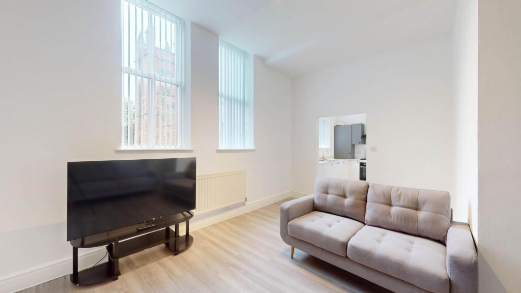 Apartment in Manchester, Withington - View 3