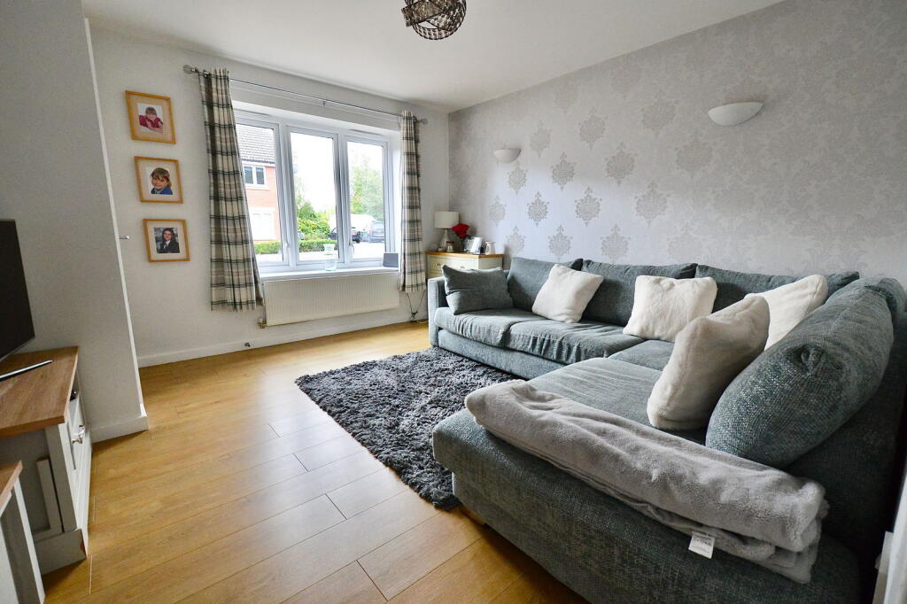 Holly Close, Bretforton, WR11 7GY photo 3