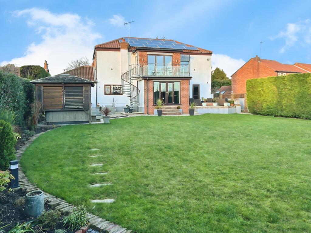 House in Hull - More