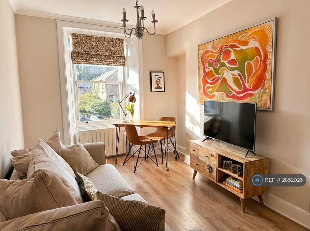 Main image of property: High St, Linlithgow, EH49