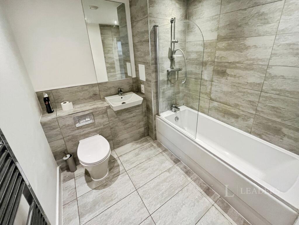 Apartment in Luton - View 4