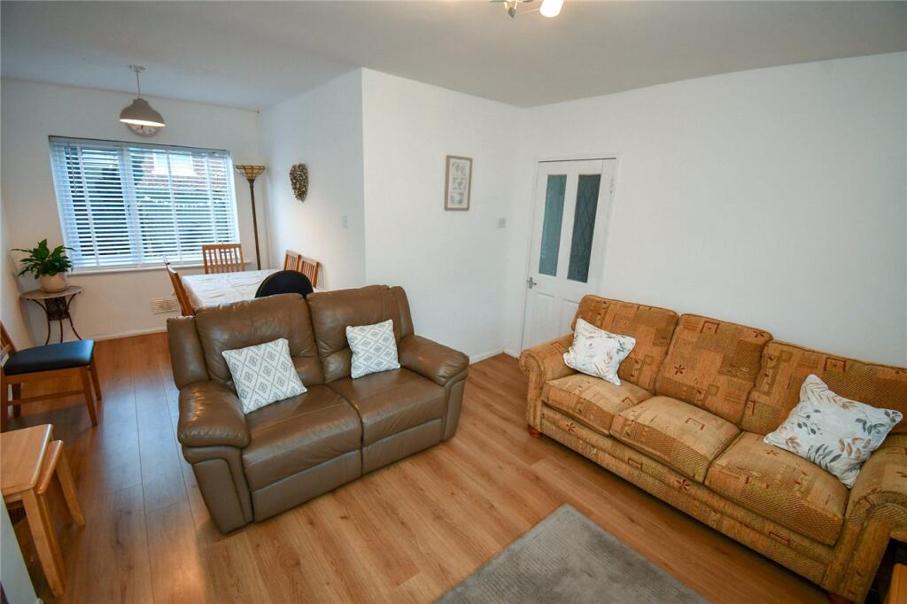 Cotswold Road, Prenton, Wirral photo 4