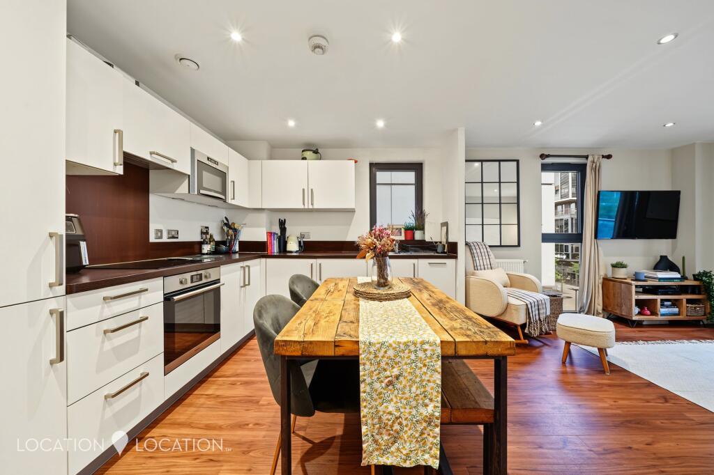 Apartment in London - More
