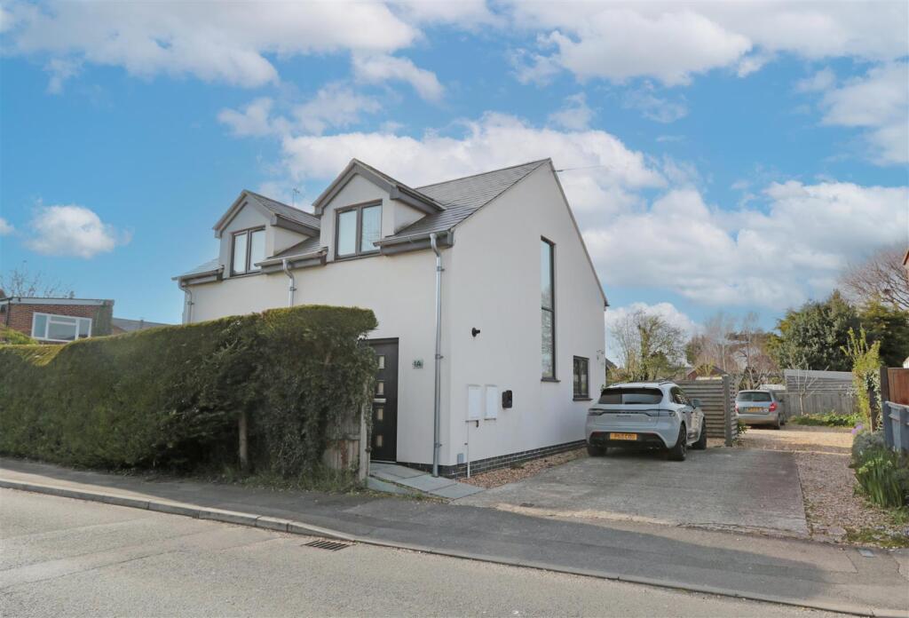 Main image of property: Victoria Mead, Thame