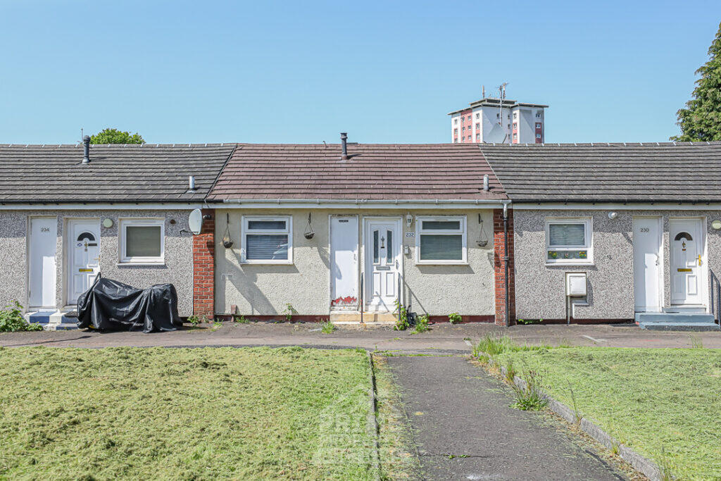 Main image of property: 232 Cleeves Quadrant, Glasgow, G53 6NR