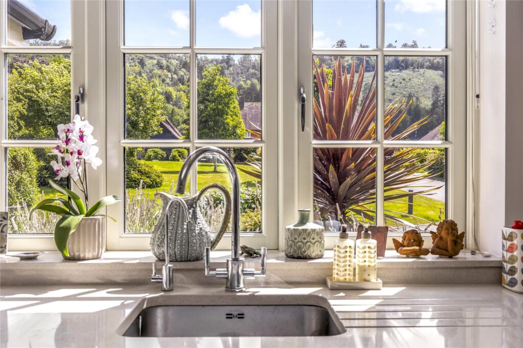 House in Chichester, Lavington Park, East Lavington - View 4