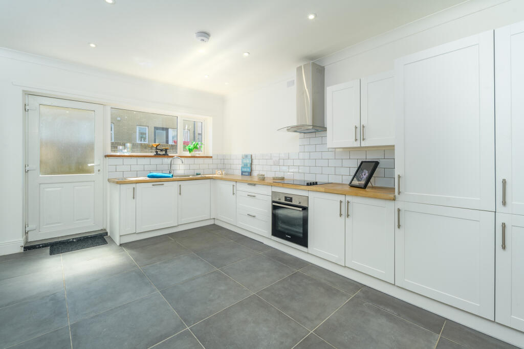 House in Newcastle upon Tyne, Amble By the Sea - View 3
