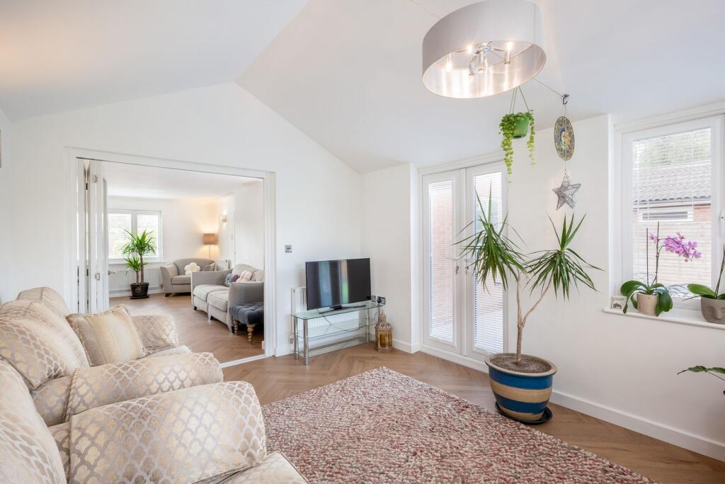 House in Stratford-on-Avon, Stratford-upon-Avon - View 4