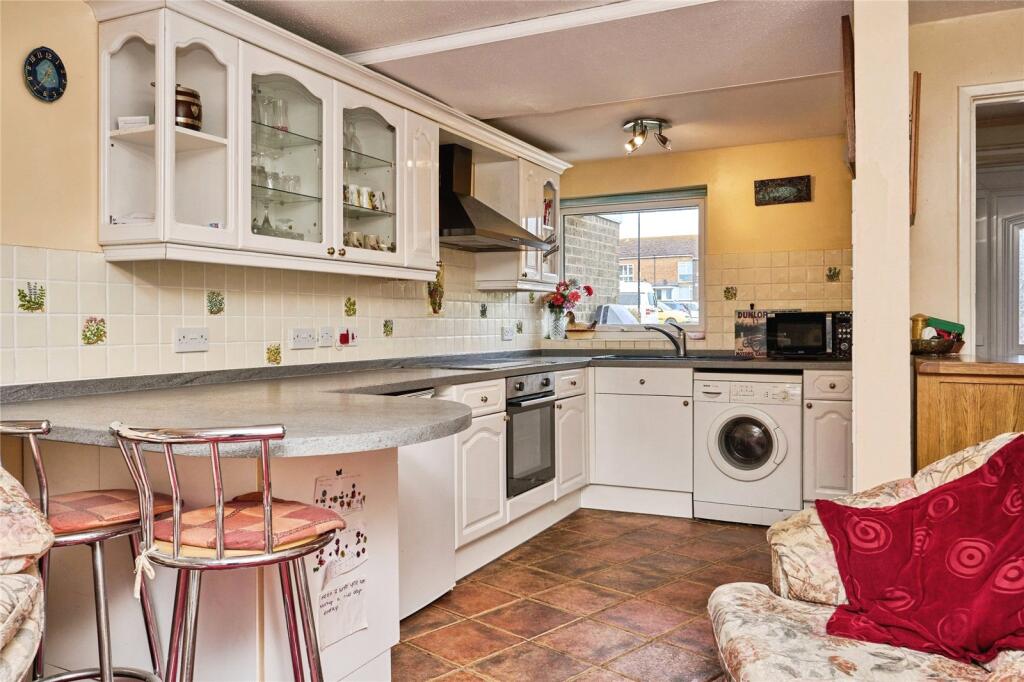 House in Sandown, Winford - View 5