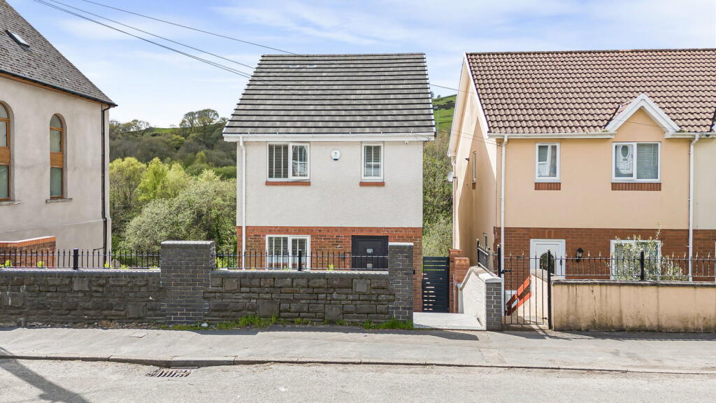 Main image of property: Caerphilly Road, Senghenydd, Caerphilly, CF83 4FW
