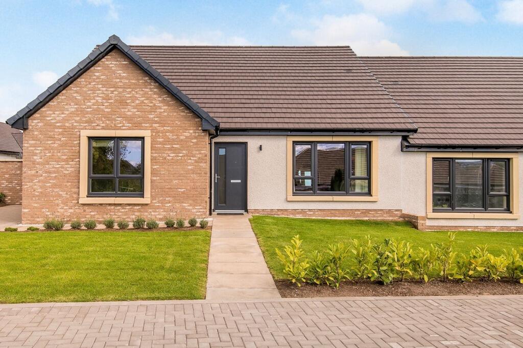 3-bed bungalow on Linen Lea, Leburn Square, Auchtermuchty, Fife, KY14, £374,995