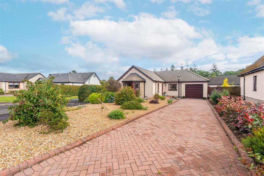 House in Perth - View 4