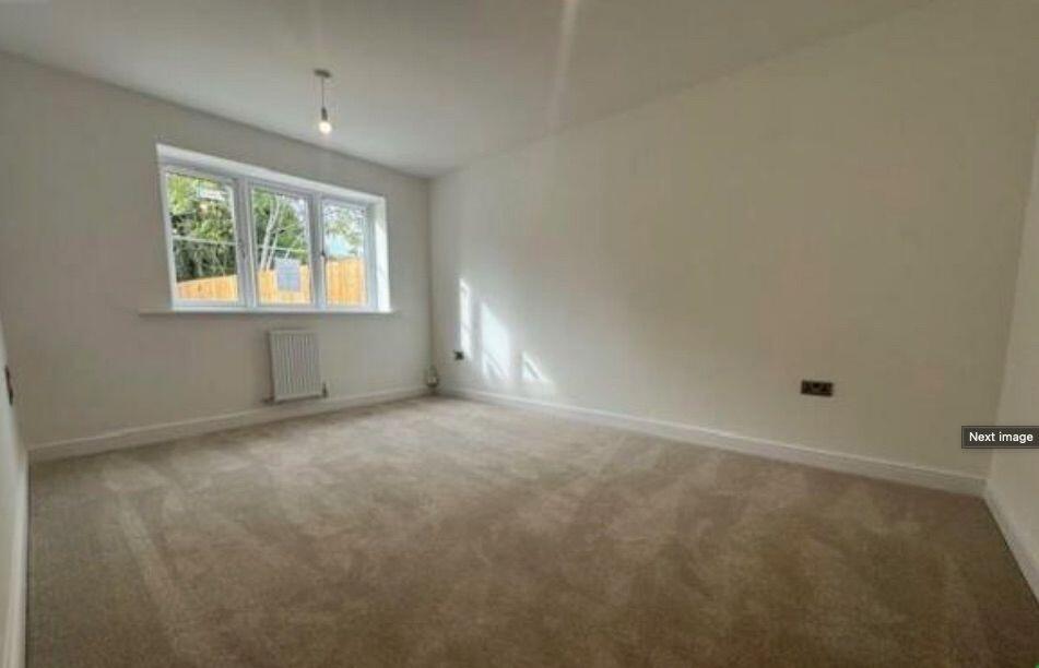 House in Irthlingborough, Crow Hill - More