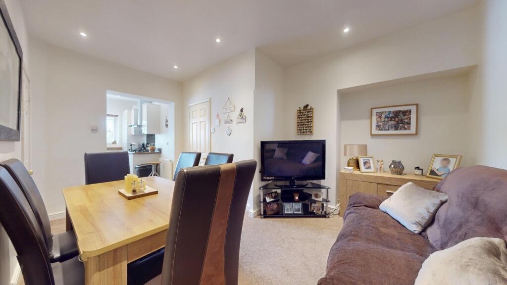 House in South Tyneside, North East - More