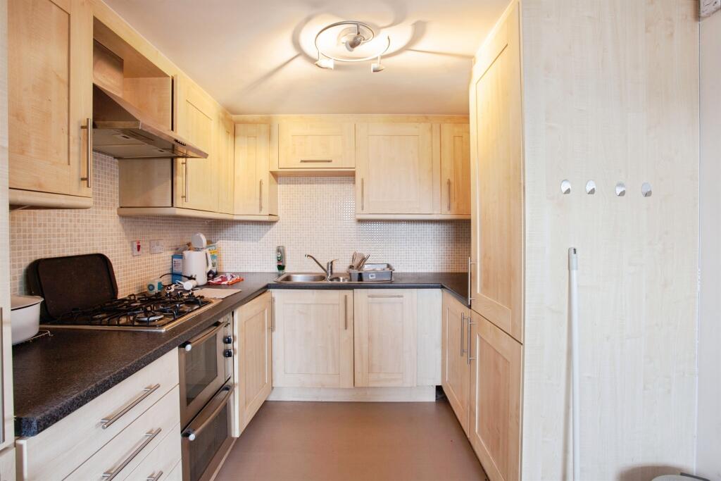 Apartment in Wakefield, Woolley Grange, Woolley - View 3