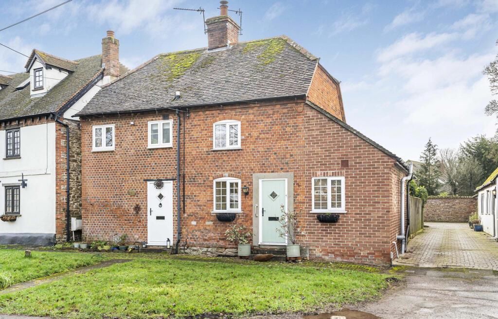 Main image of property: High Street, Drayton, OX14