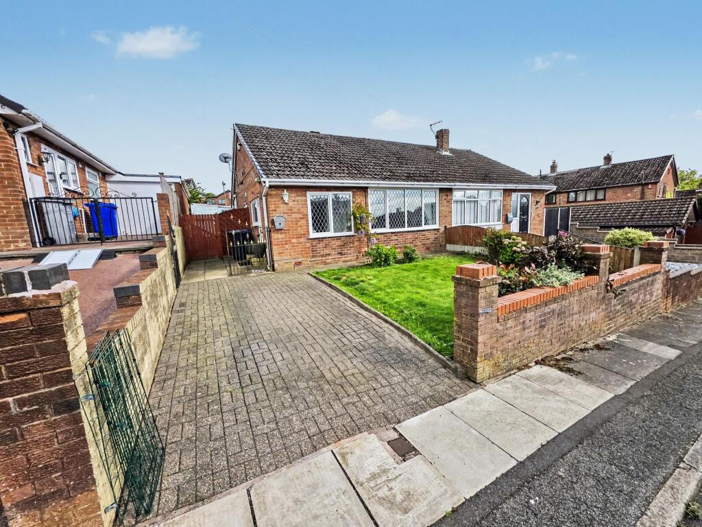 Main image of property: Lamerton Grove, Westonfields, Stoke-On-Trent, ST3