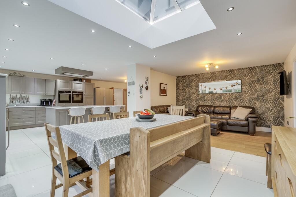 Additional image 4 of Burnham Green Road, Welwyn, Hertfordshire, AL6