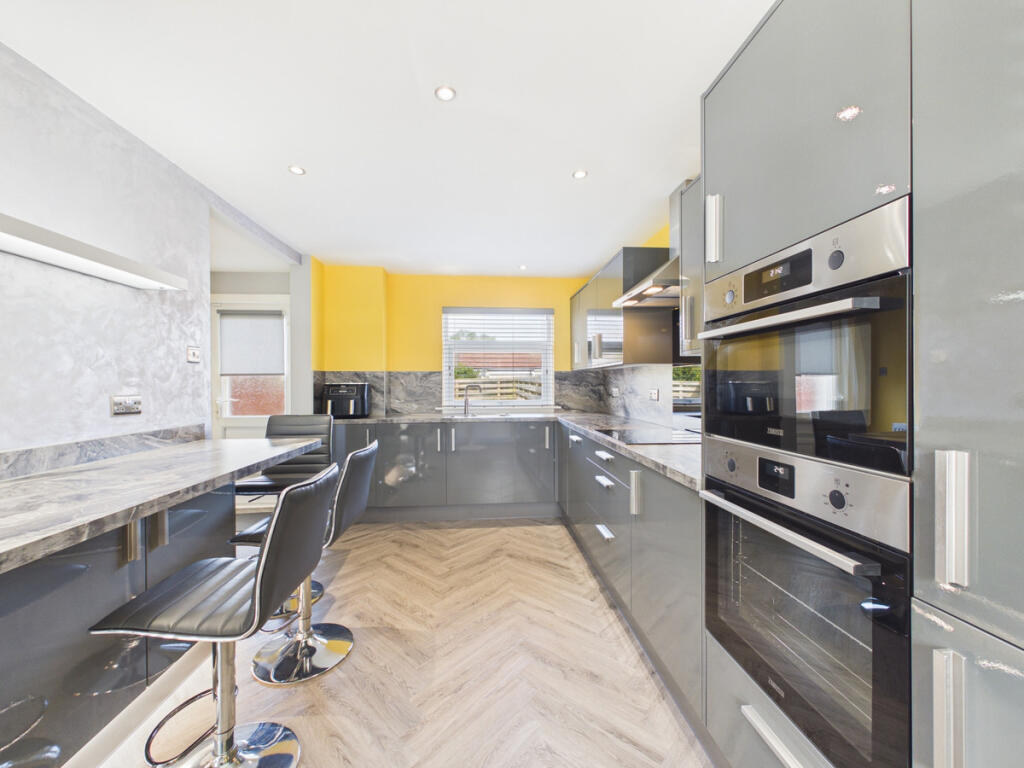 House in Dundonald, South Ayrshire - More