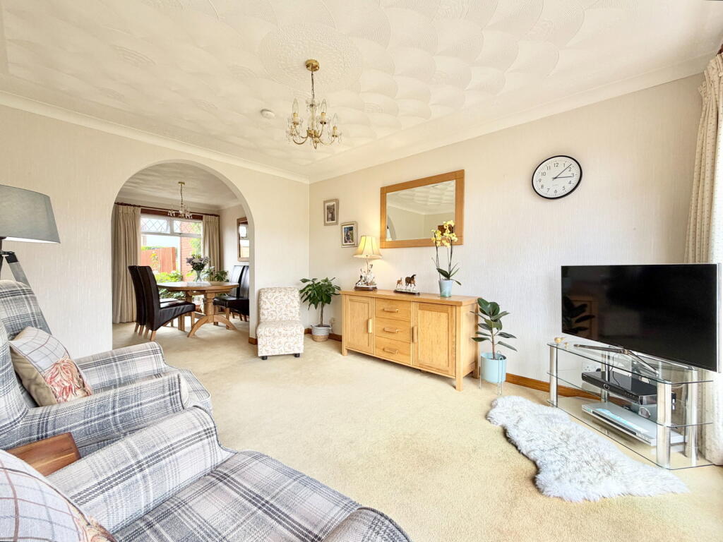 House in Dunipace, Falkirk - View 5