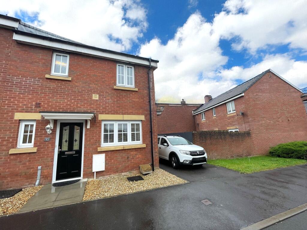 Main image of property: Lonydd Glas, Llanharan, PONTYCLUN