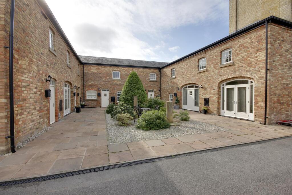 Main image of property: The Stables, Raywell, Cottingham