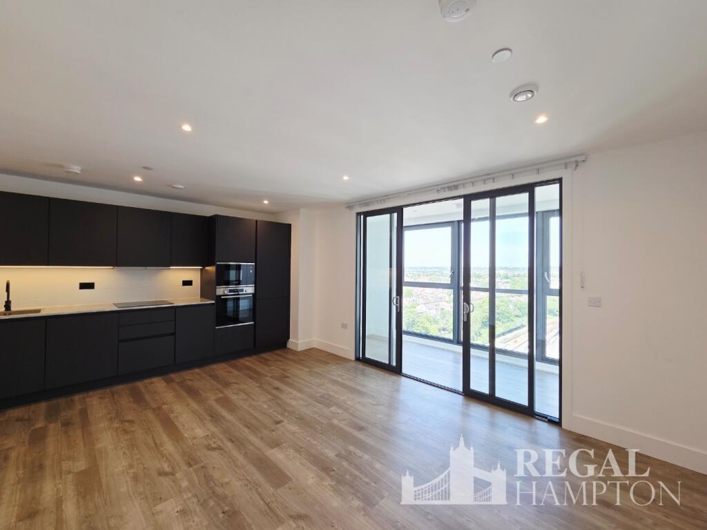 Main image of property: 8 Station Road, Croydon, London, CR0