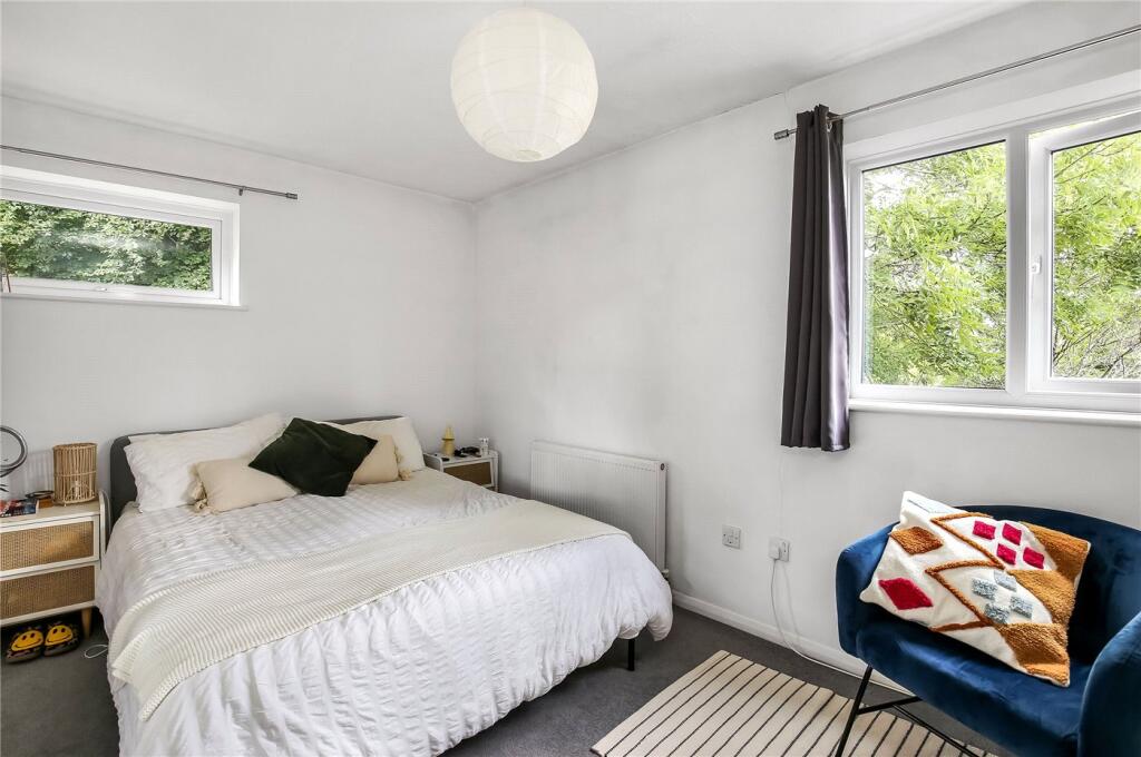 House in Winchester, Badger Farm - More