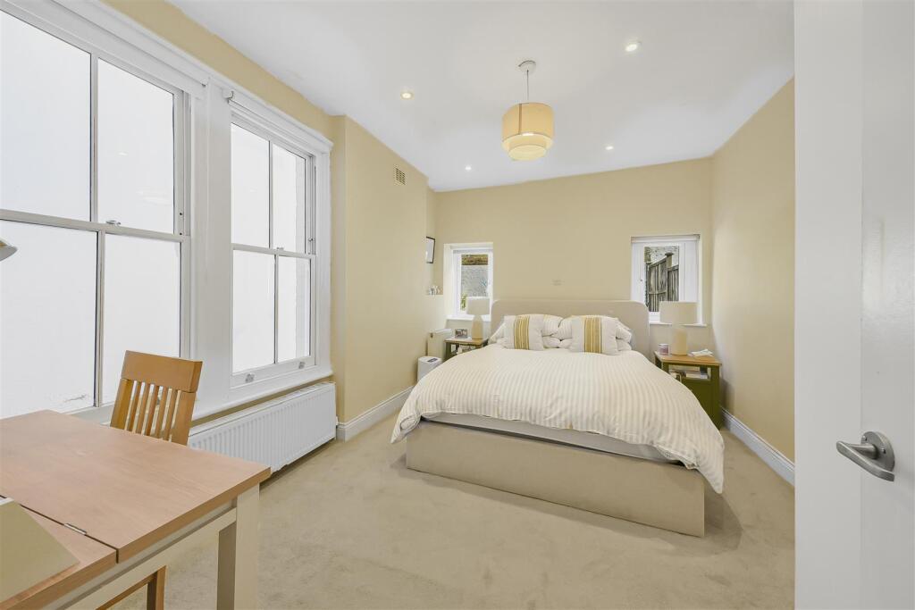 Apartment in London - View 4