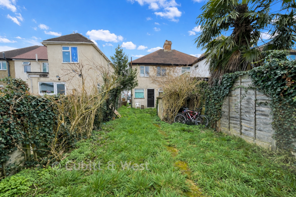 2-bed semi-detached on Beeches Road, Sutton, Surrey, £380,000