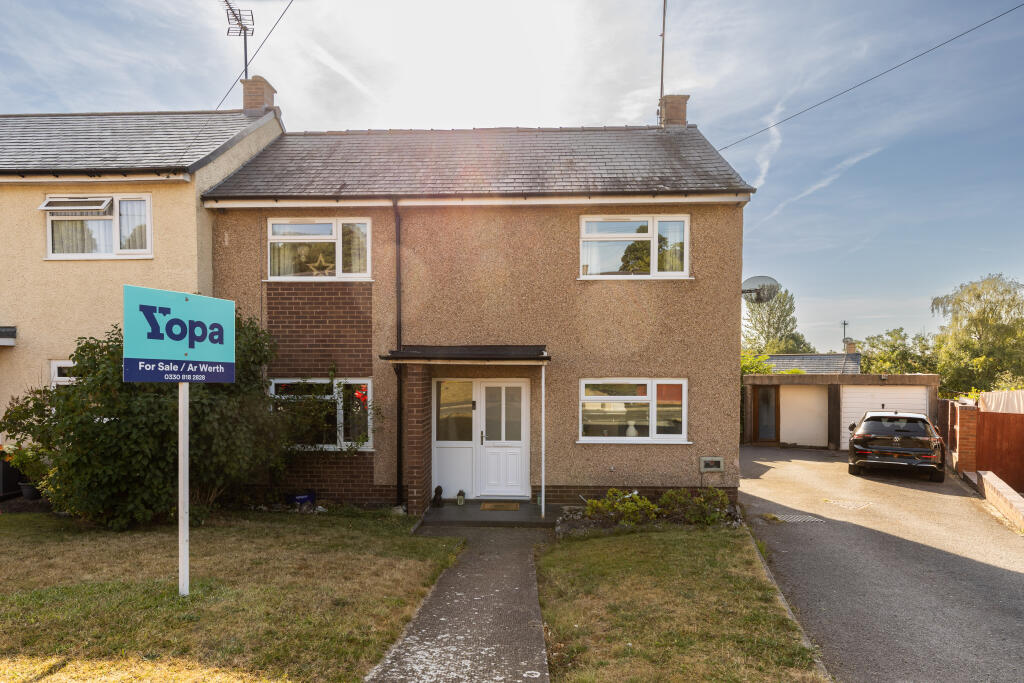 Main image of property: Llys Alun, Mold, CH7