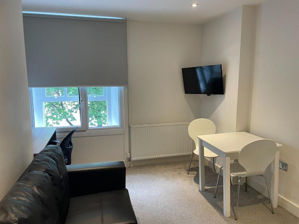 Apartment in Sheffield - View 2