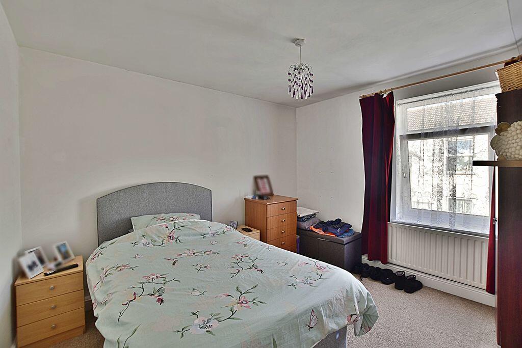 House in Lincoln, Lincolnshire - View 5