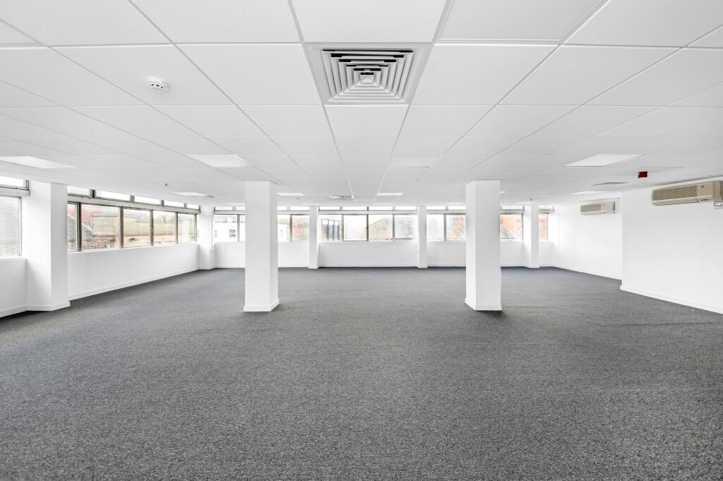 Lvl 2 Large Suite and connecting suite6.jpg